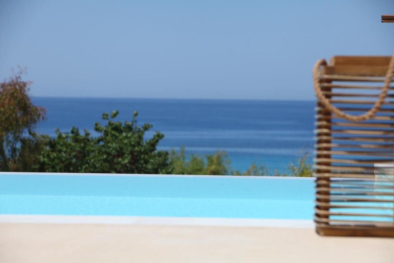 Capro - Milos Bay Villas Agios Nikitas Exterior photo