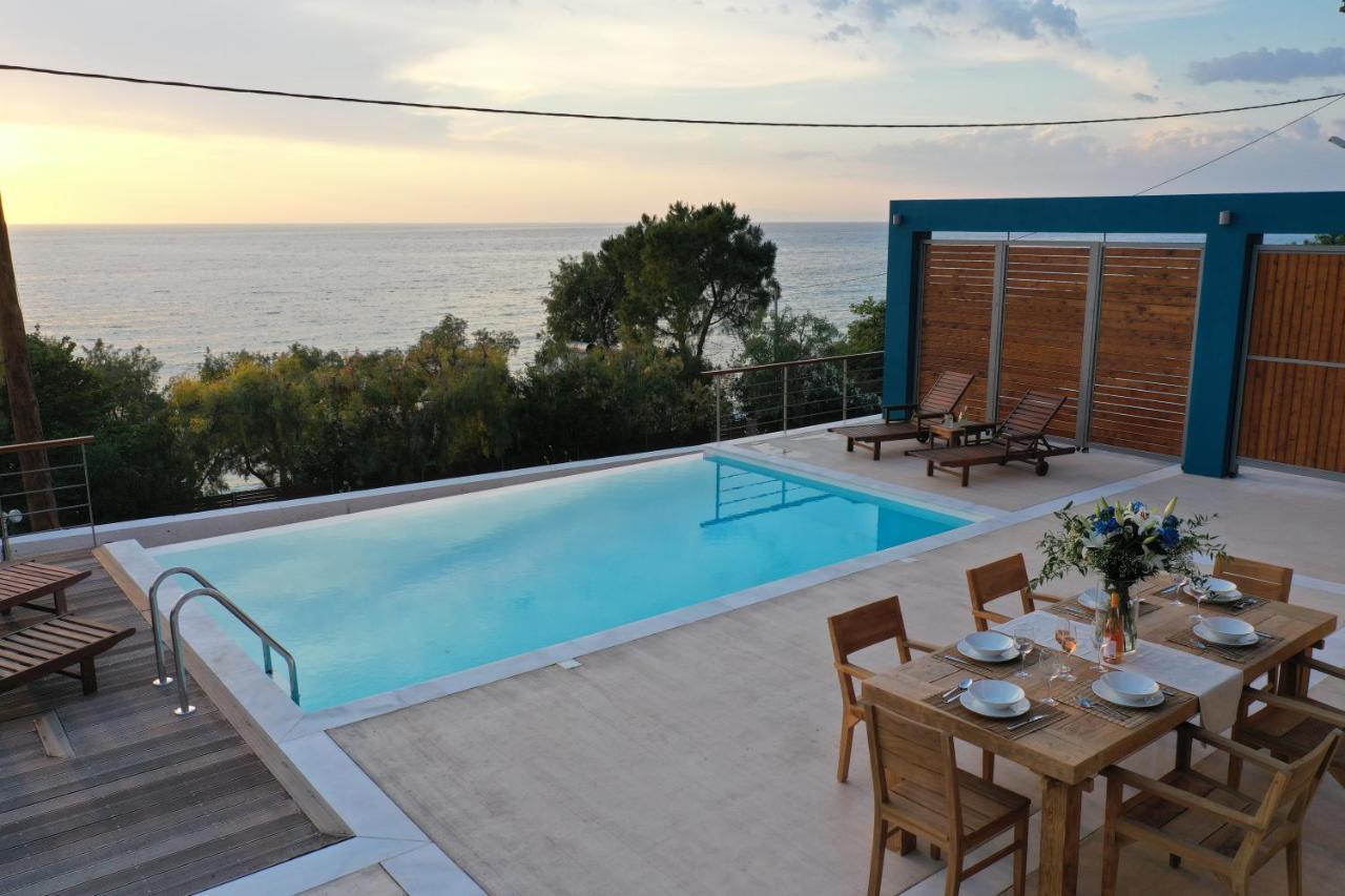 Capro - Milos Bay Villas Agios Nikitas Exterior photo
