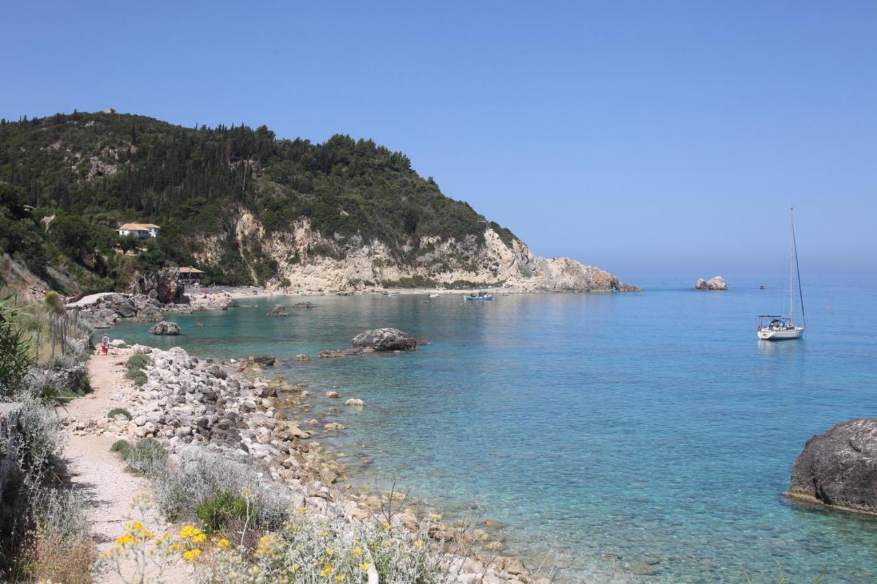 Capro - Milos Bay Villas Agios Nikitas Exterior photo
