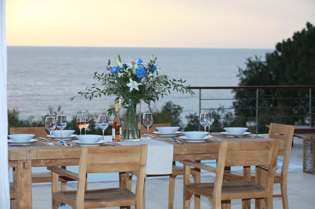 Capro - Milos Bay Villas Agios Nikitas Exterior photo