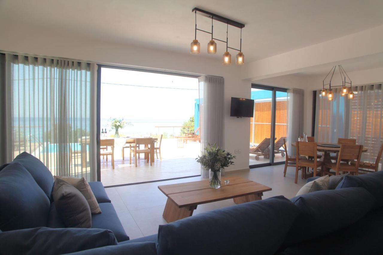 Capro - Milos Bay Villas Agios Nikitas Exterior photo