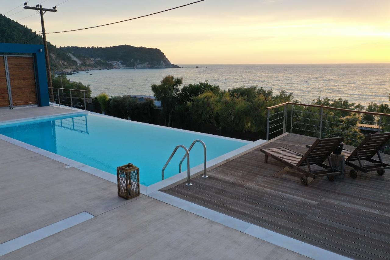Capro - Milos Bay Villas Agios Nikitas Exterior photo